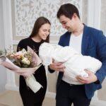 Подарочные наборы стоимостью 15 тысяч рублей будут выдавать в Петербурге родителям новорожденных