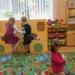 С 1 сентября городские детские сады в Петербурге станут бесплатными