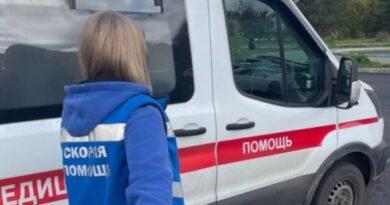 Школьник на квадроцикле врезался в дерево и попал в реанимацию в Приозерском районе Ленобласти
