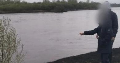 В Иркутске 10-летнего мальчика, пытавшегося сделать фото на берегу реки, унесло течением. Возбуждено уголовное дело