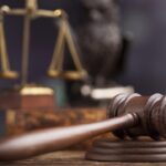 Заметил блики. В Карачаево-Черкессии суд вернул право на пересдачу выпускнице, которую выгнали с ЕГЭ из-за подозрений в спрятанной камере