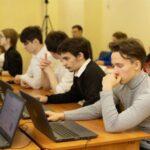 Минпросвещения: с 1 сентября математика, биология, химия и физика в старших классах станут более прикладными