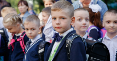 Не фиксироваться на сложностях. Рекомендации по безболезненной адаптации первоклассников к школе дали в Роскачестве